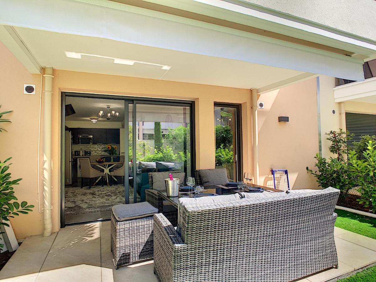 Palm Beach Apartment With A Pool In The Residence 戛纳 外观 照片
