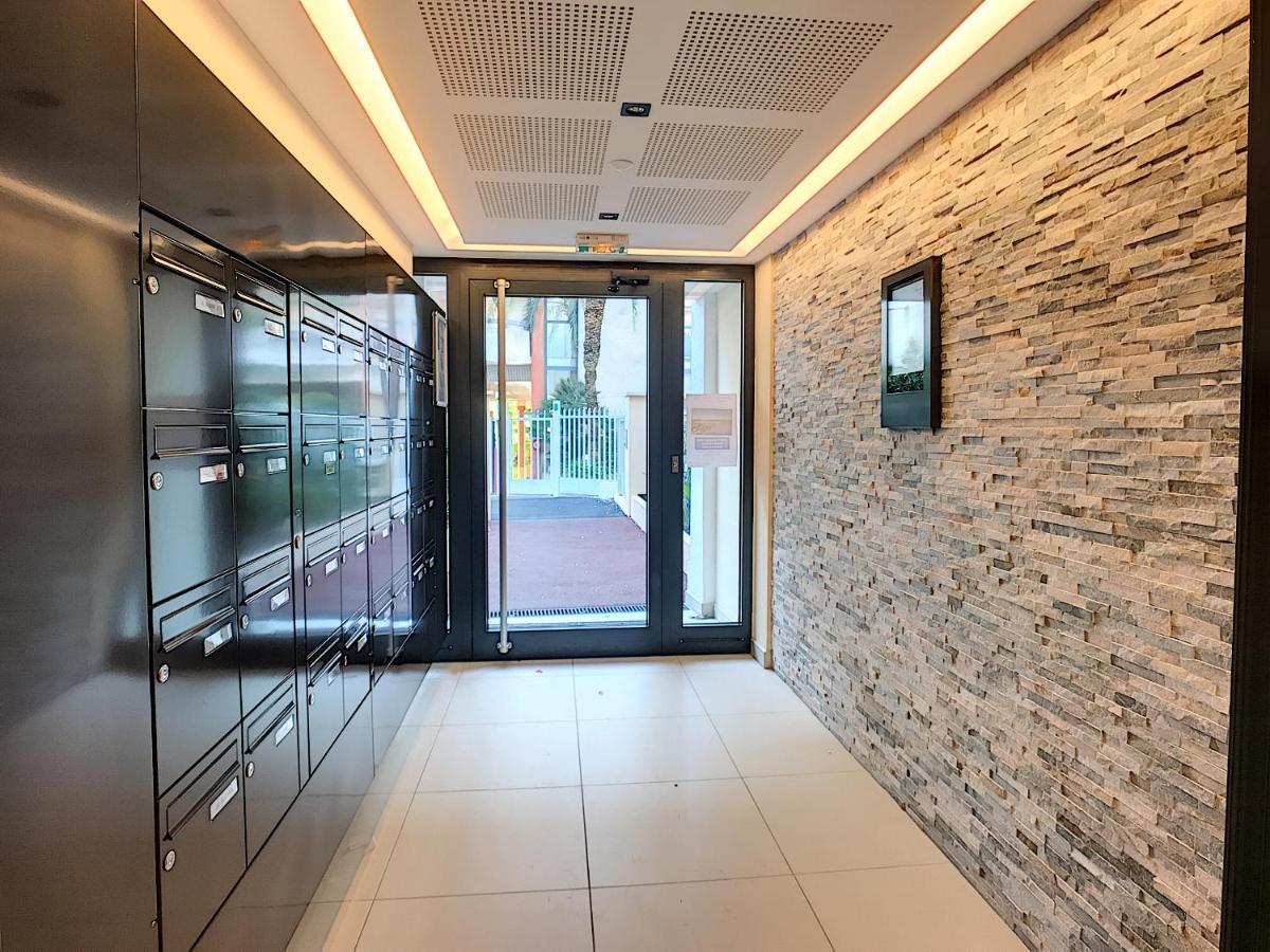 Palm Beach Apartment With A Pool In The Residence 戛纳 外观 照片